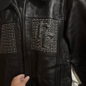 100% authentic men’s Pelle Pelle leather jacket.